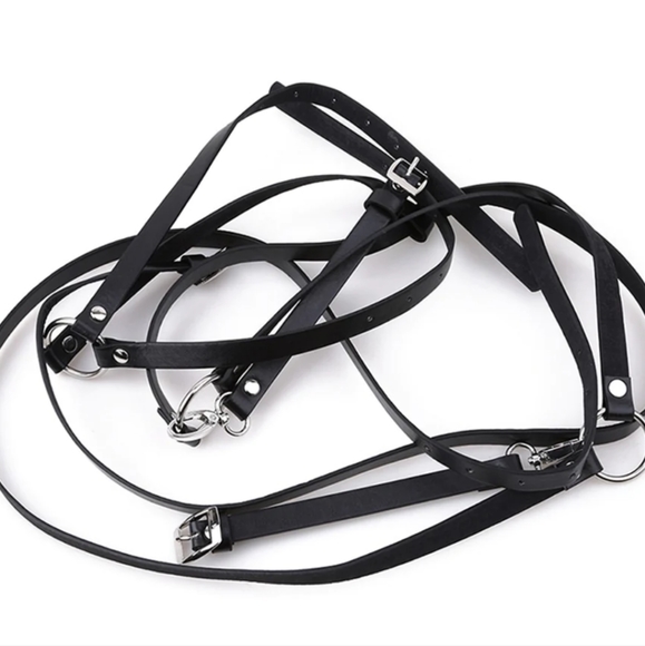 NWOT Strapped Body Belt - Picture 4 of 4